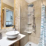 Acogedor Apartamento 아파트 *